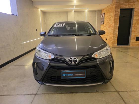 TOYOTA YARIS 1.5 16V FLEX SEDAN XL LIVE MULTIDRIVE TOYOTA YARIS 1.5 16V FLEX SEDAN XL LIVE MULTIDRIVE